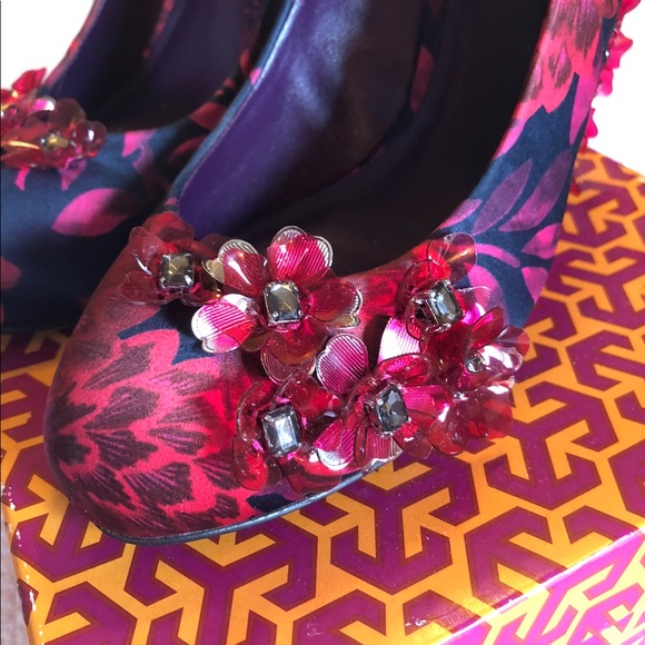 Tory Burch  120 MM  printed matte satin wedge - Picture 3 of 6